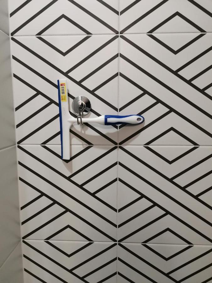 Przytulny Apartament W Wiezowcu - Centrum Miasta Podwislocze 38 Ряшів Екстер'єр фото